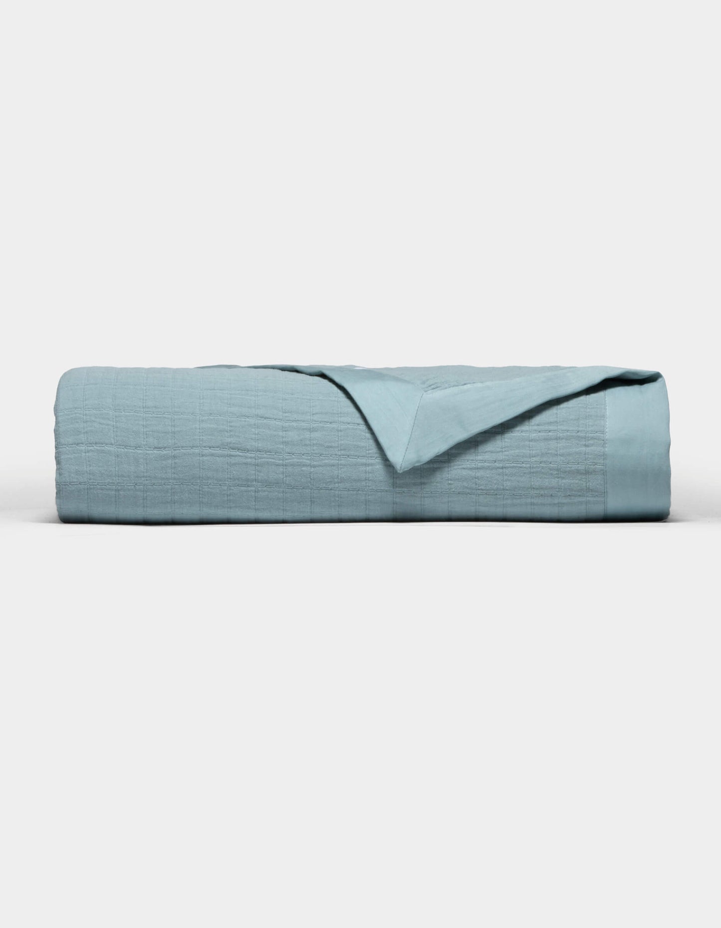 Waterfront Grid Matelasse Blanket