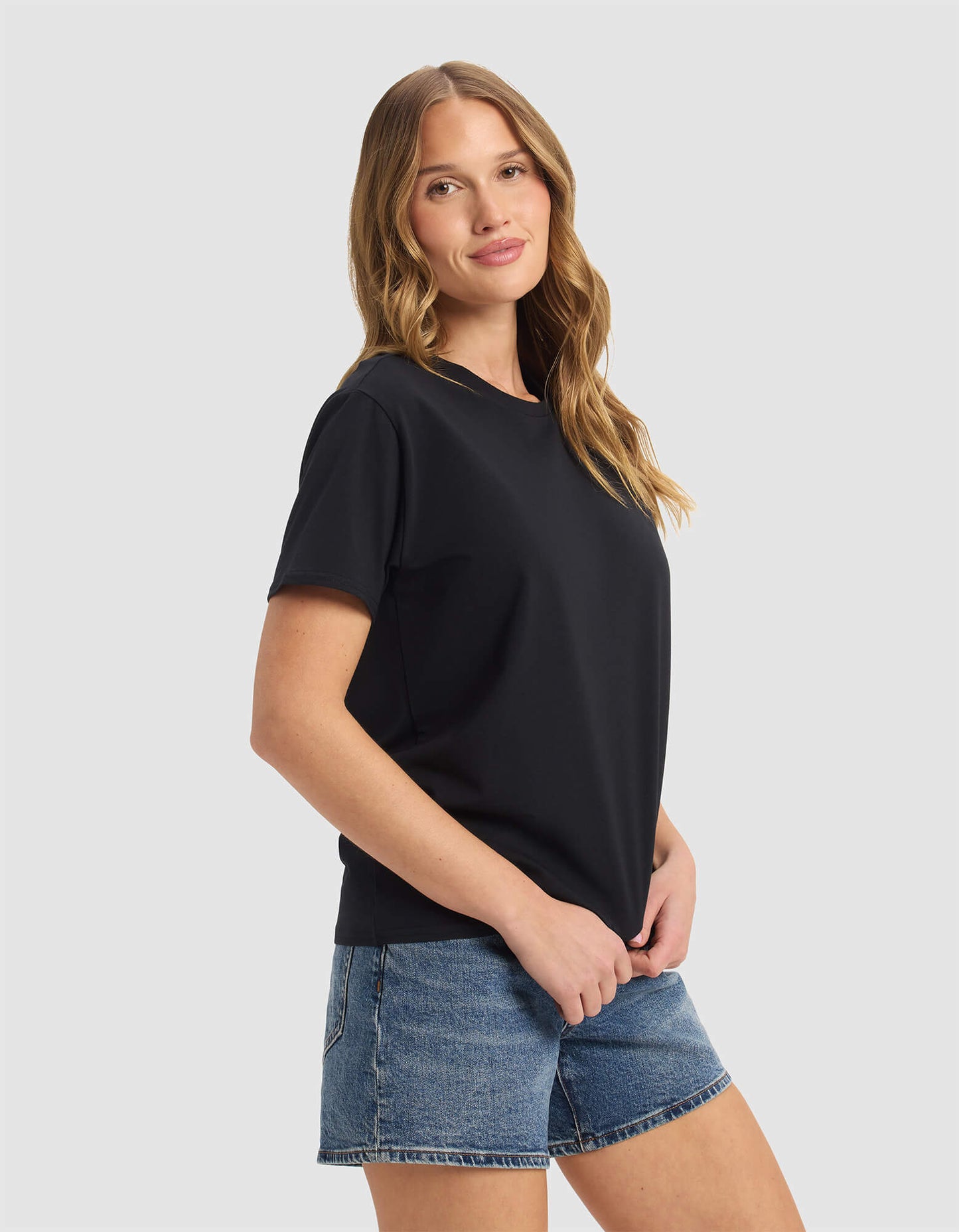 Women's Go-To Tee