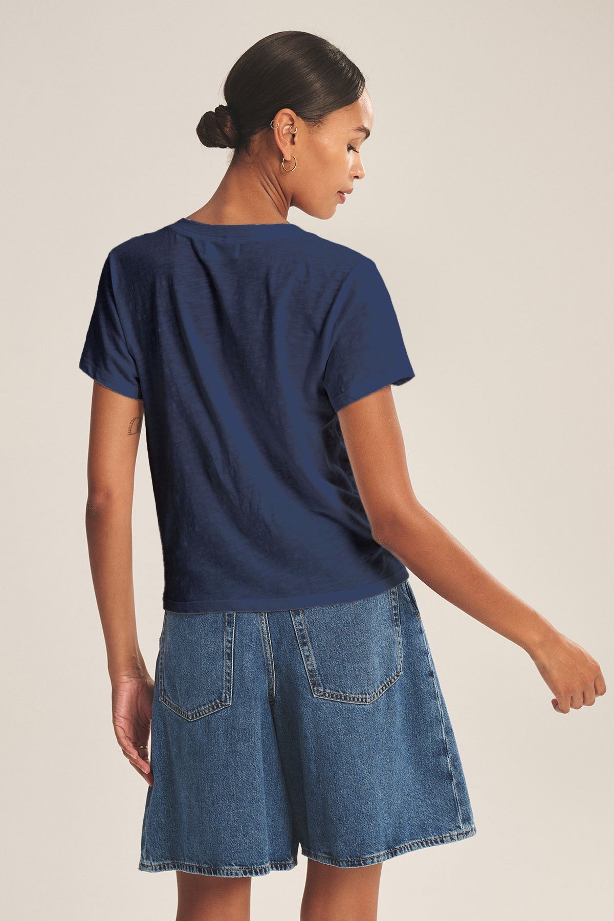ELISHA TEE