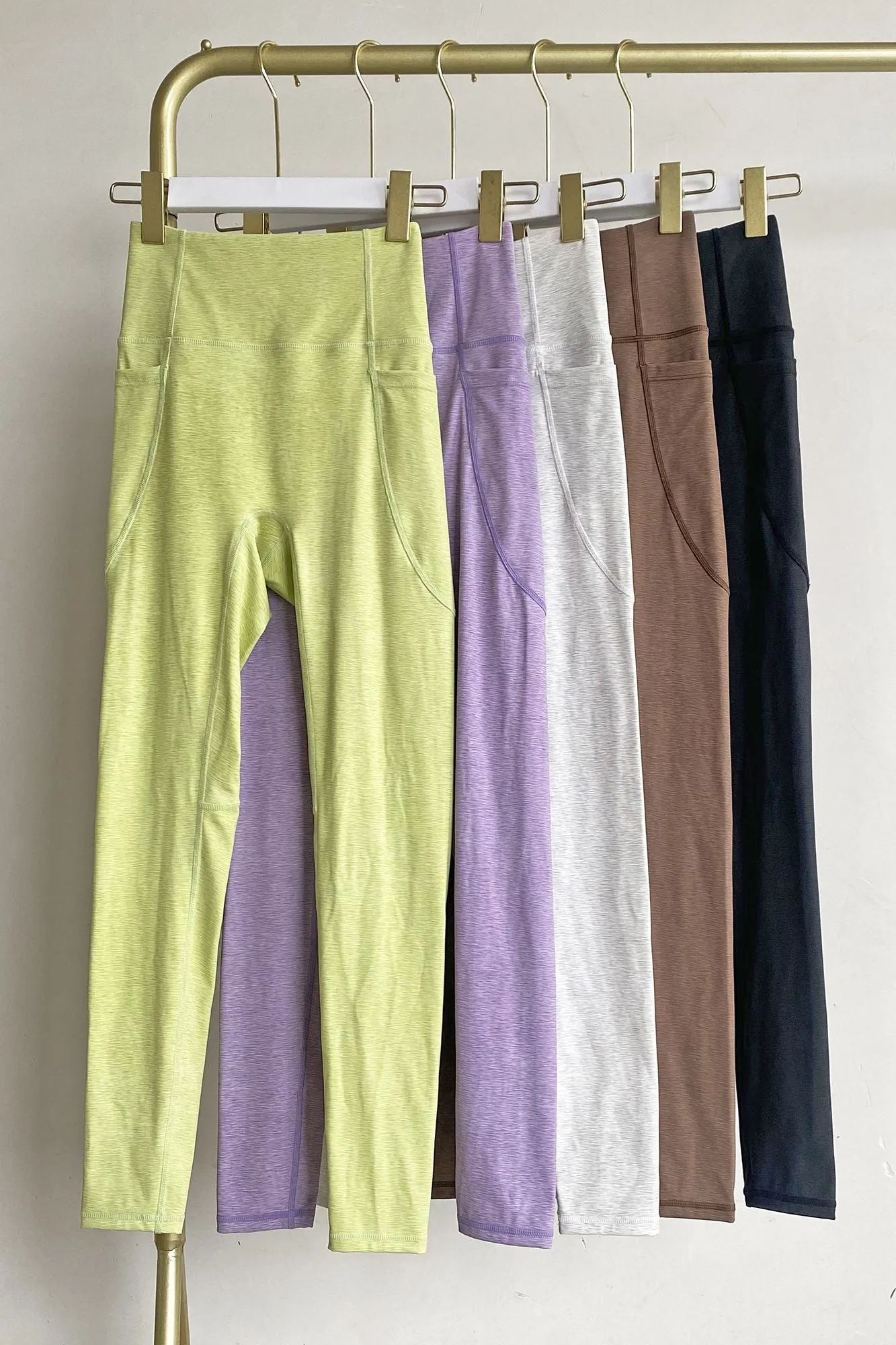 Butt-Sculpting Leggings with Pockets