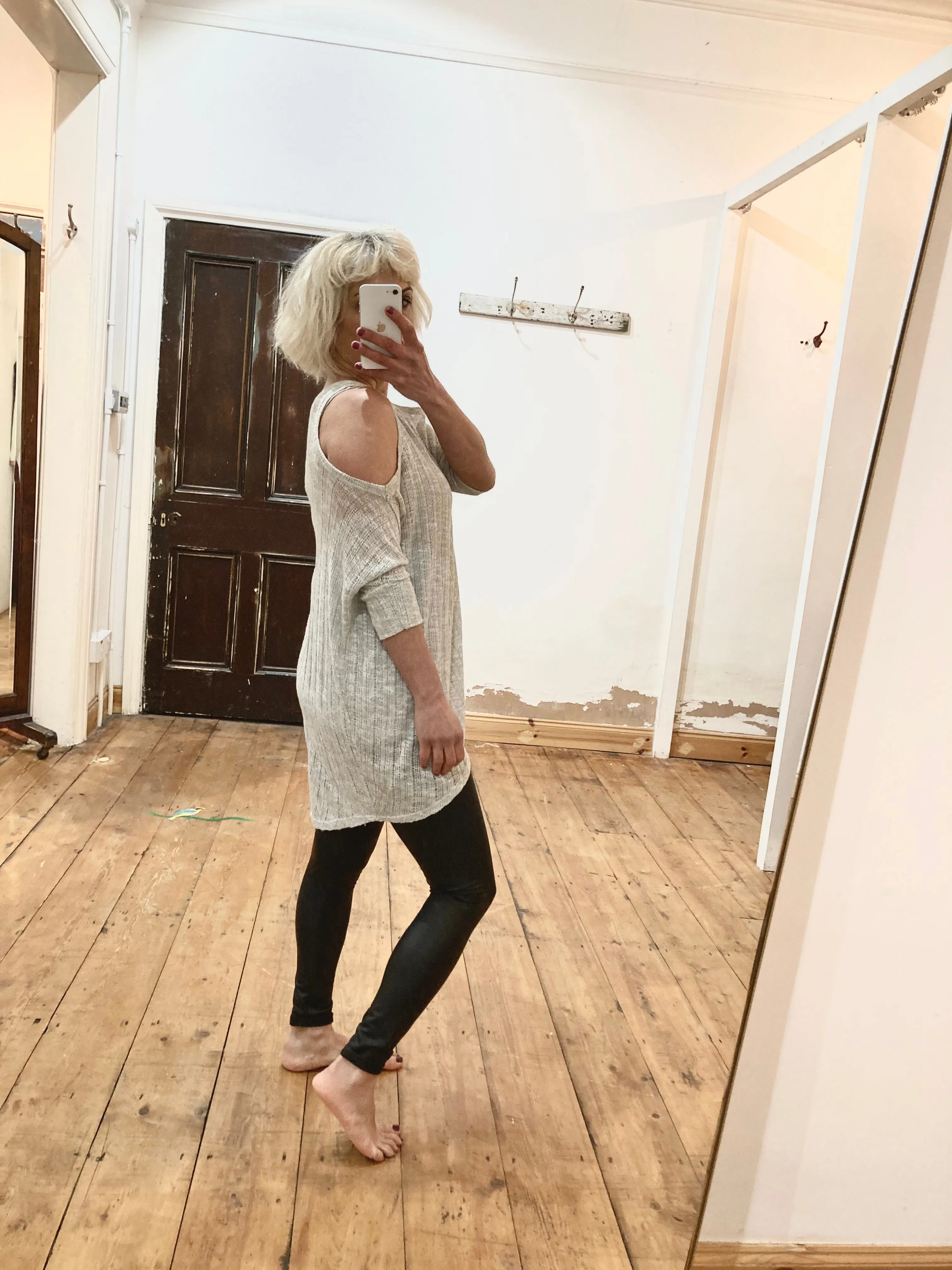 Cold Shoulder Top Light Grey