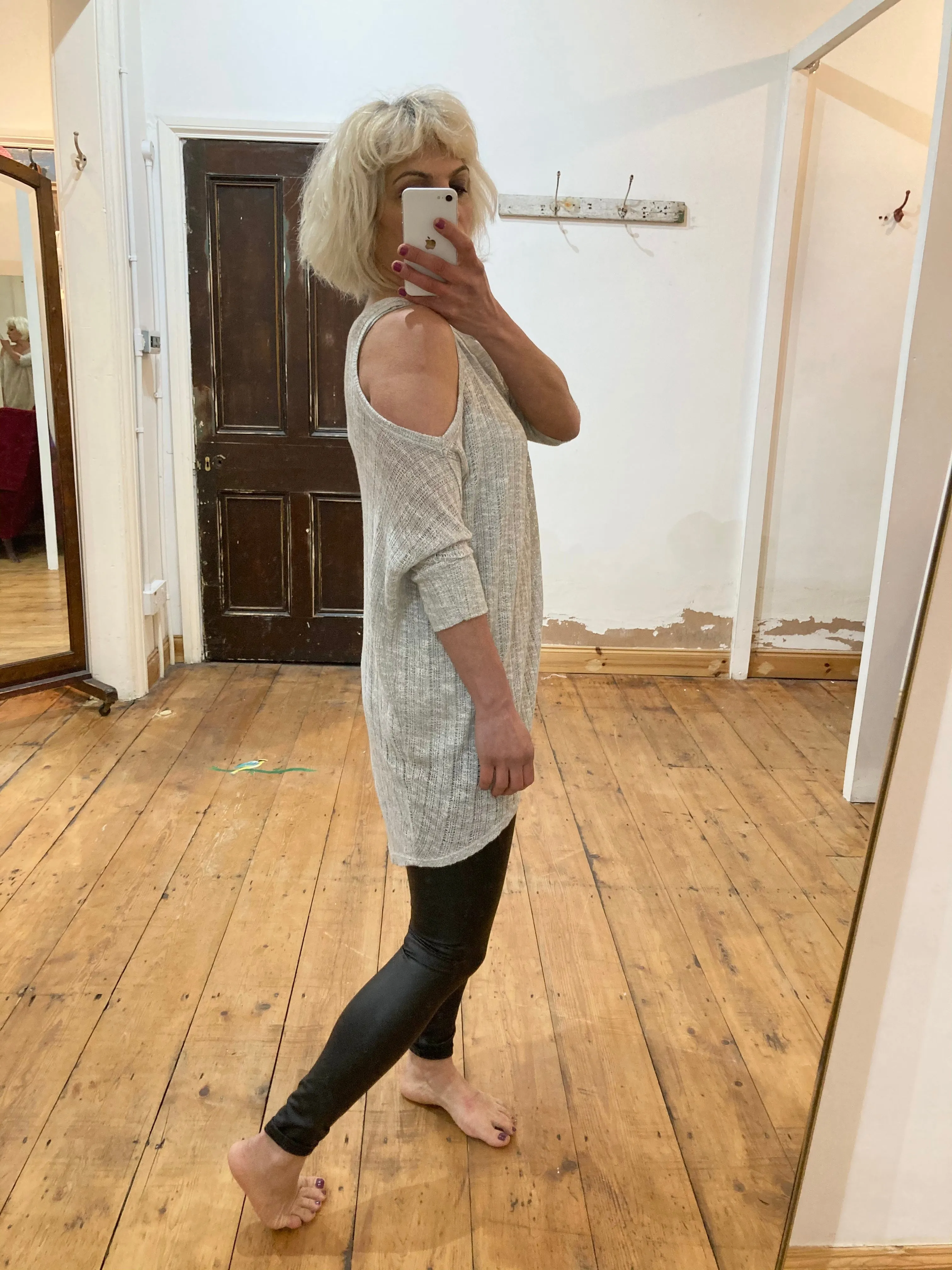 Cold Shoulder Top Light Grey