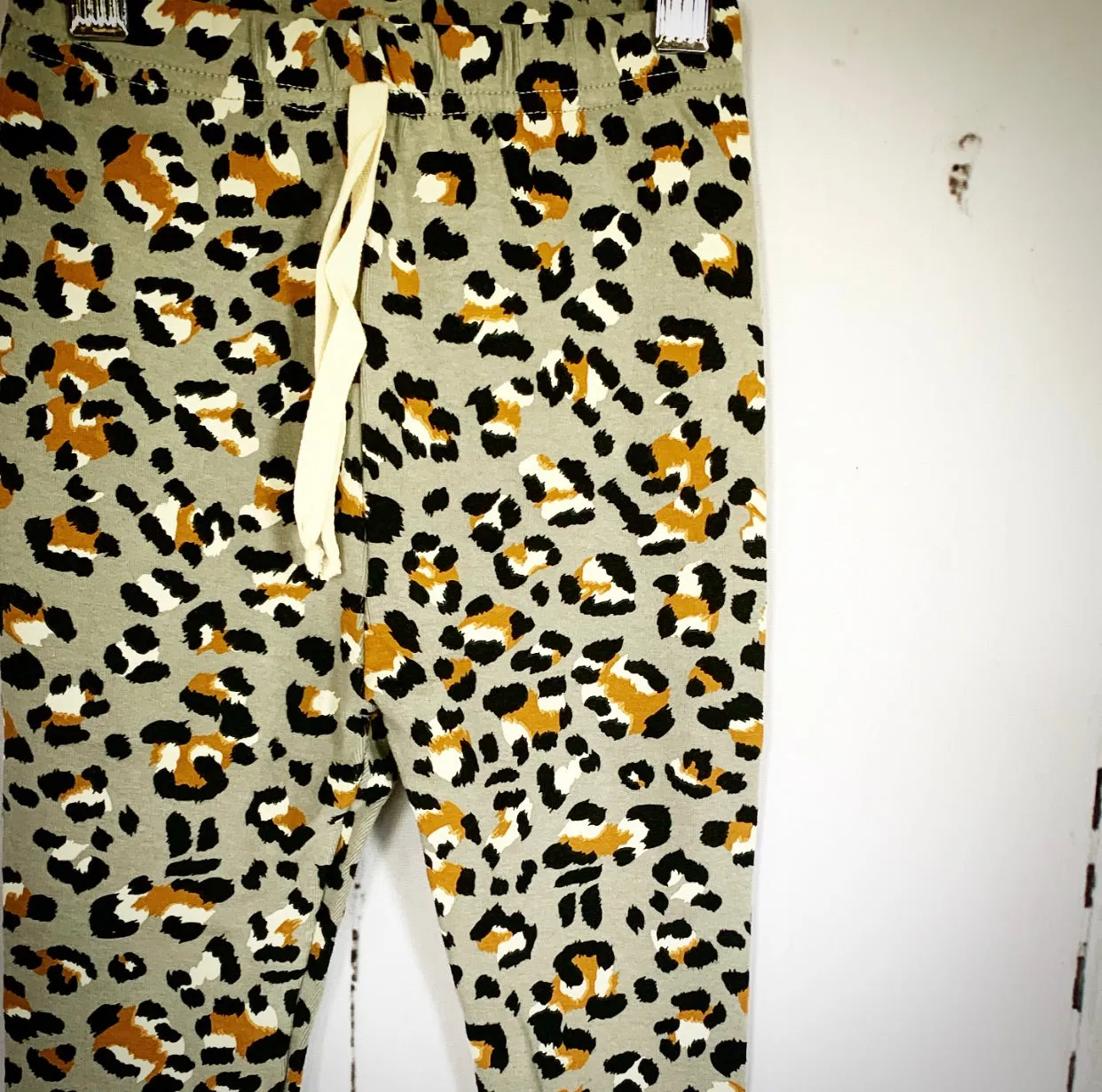 Grey Leopard Leggings