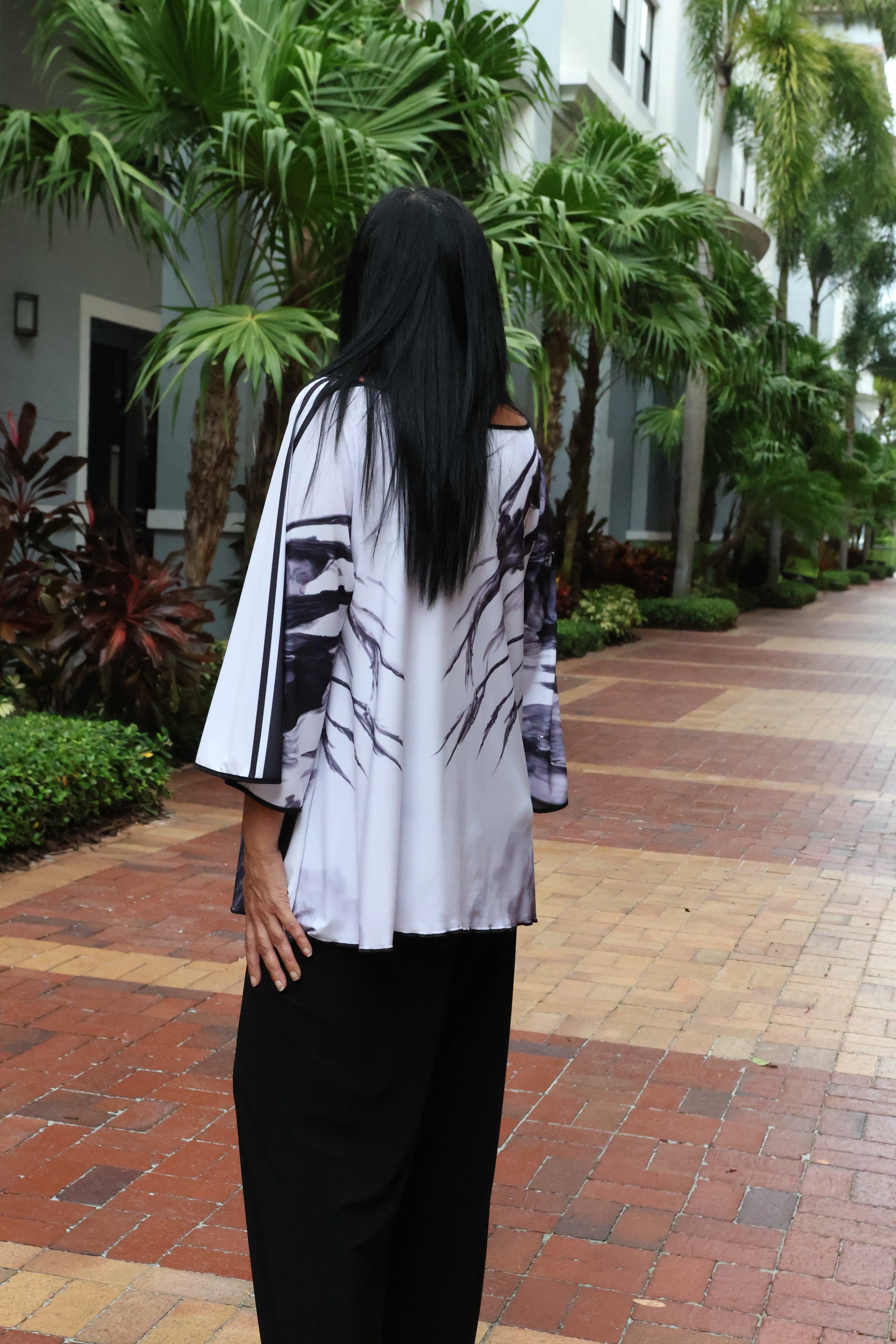 Japanese Blouse Black and white.