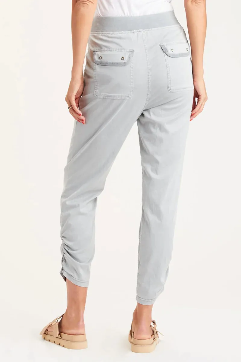 Leanne Pant - Soft Pebble Pigment