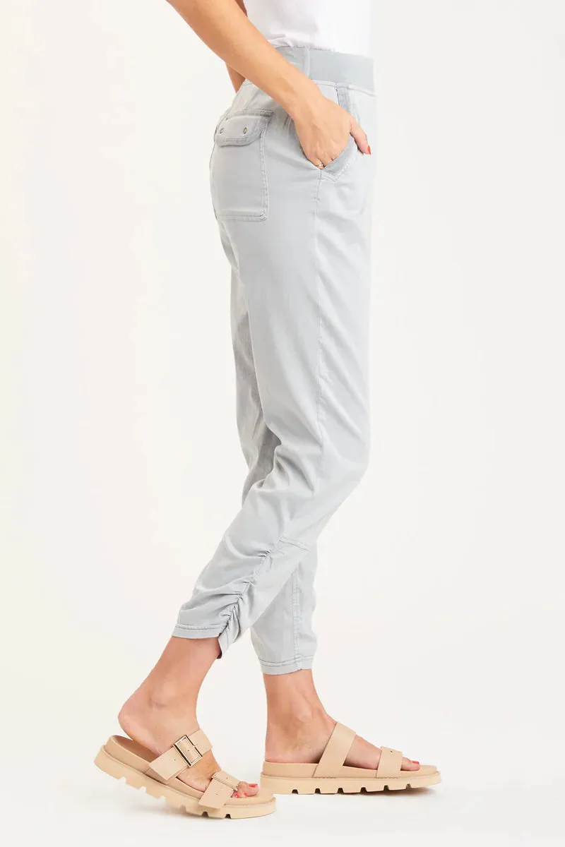 Leanne Pant - Soft Pebble Pigment