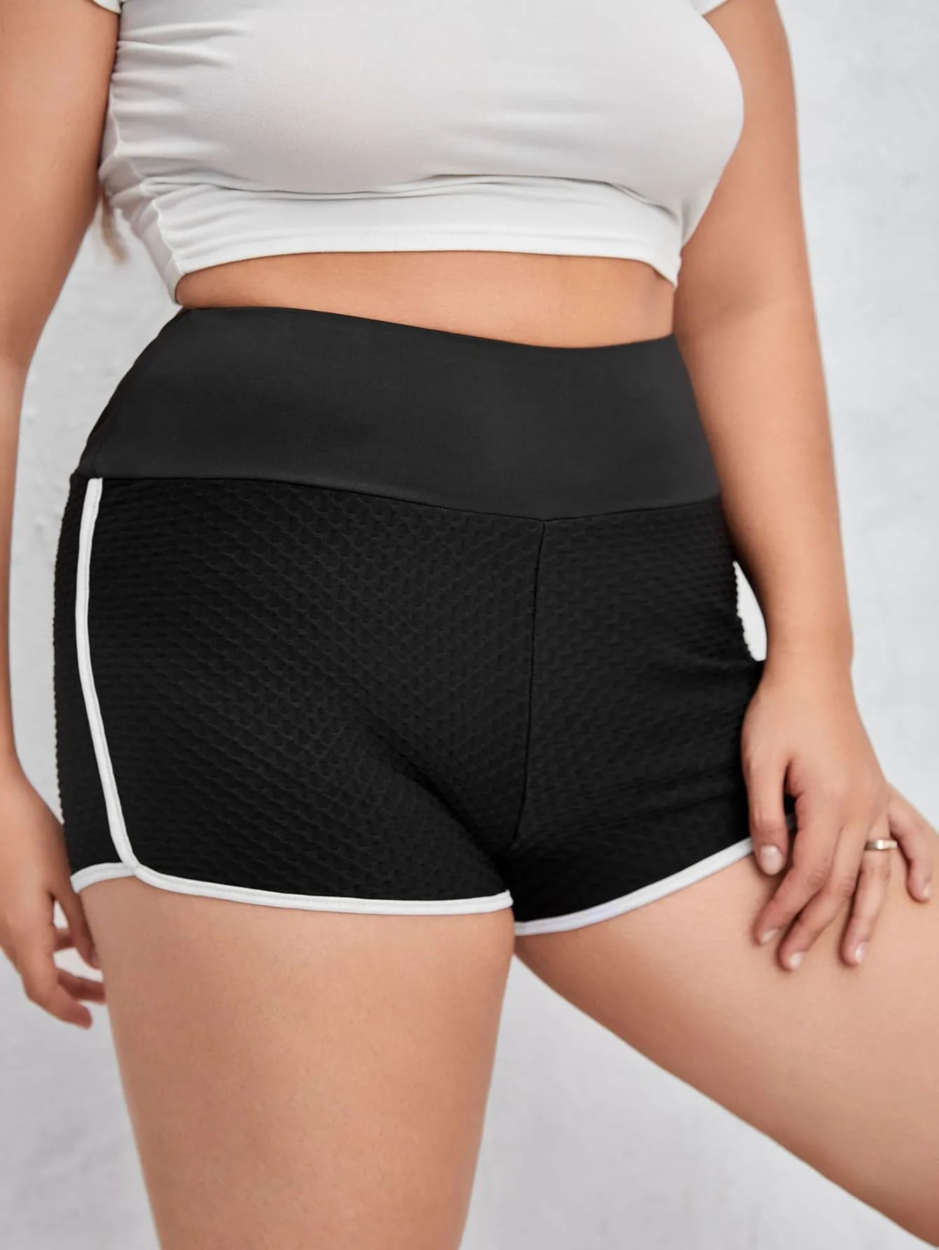 Plain Contrast Binding Short Plus Size Leggings