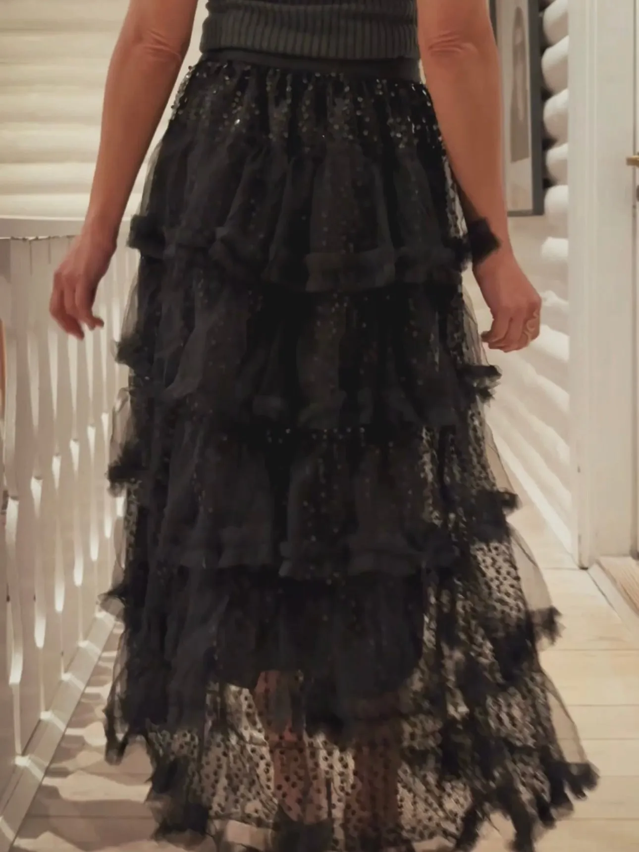 TULLE SKIRT WITH SEQUINS - BLACK