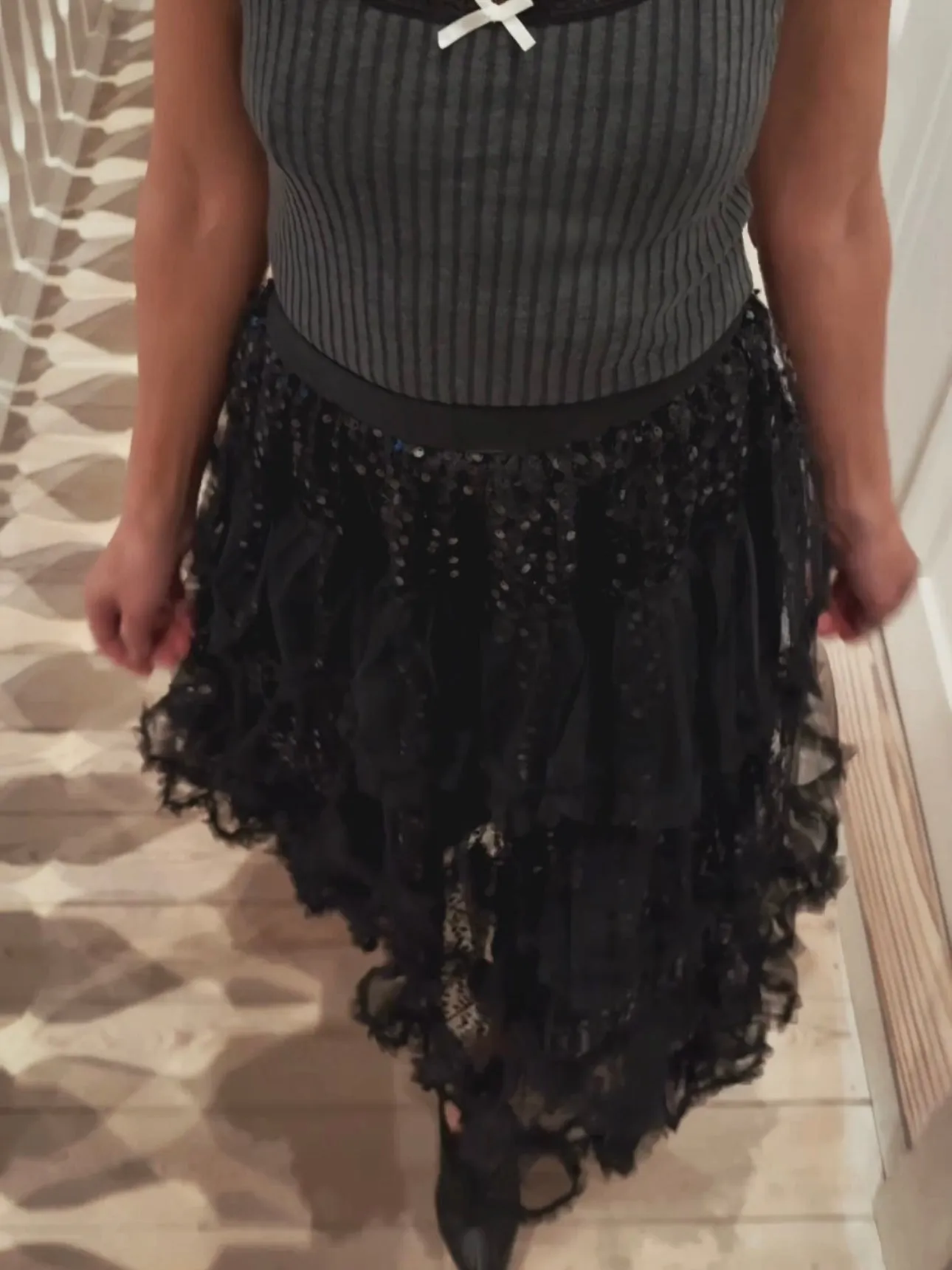 TULLE SKIRT WITH SEQUINS - BLACK