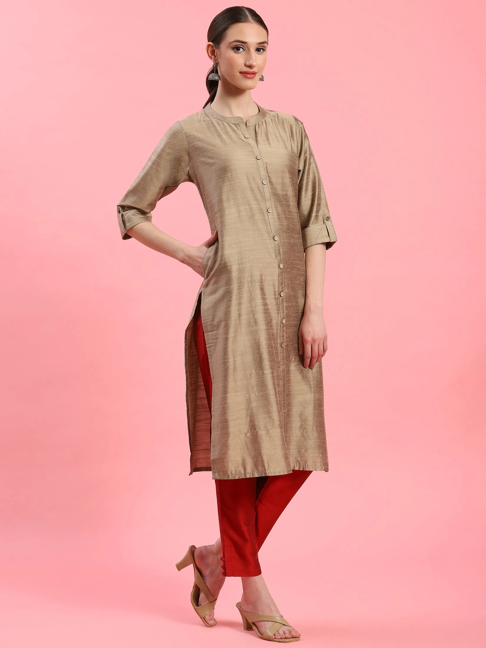 Women Gold Mandarin Collar Kurta